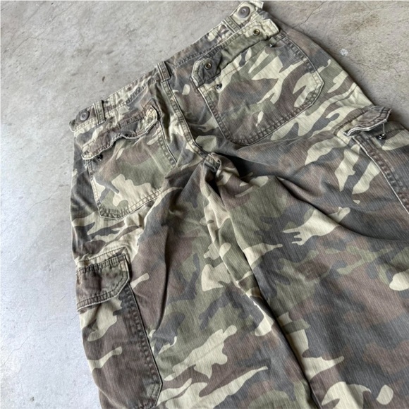 Vintage Y2K Camo Baggy Cargo Pants - Picture 1 of 5